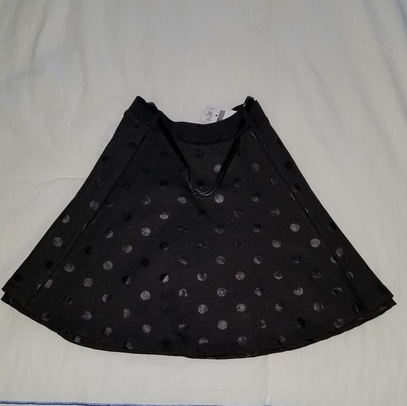 Adorable skirt! - Picture 2 of 3